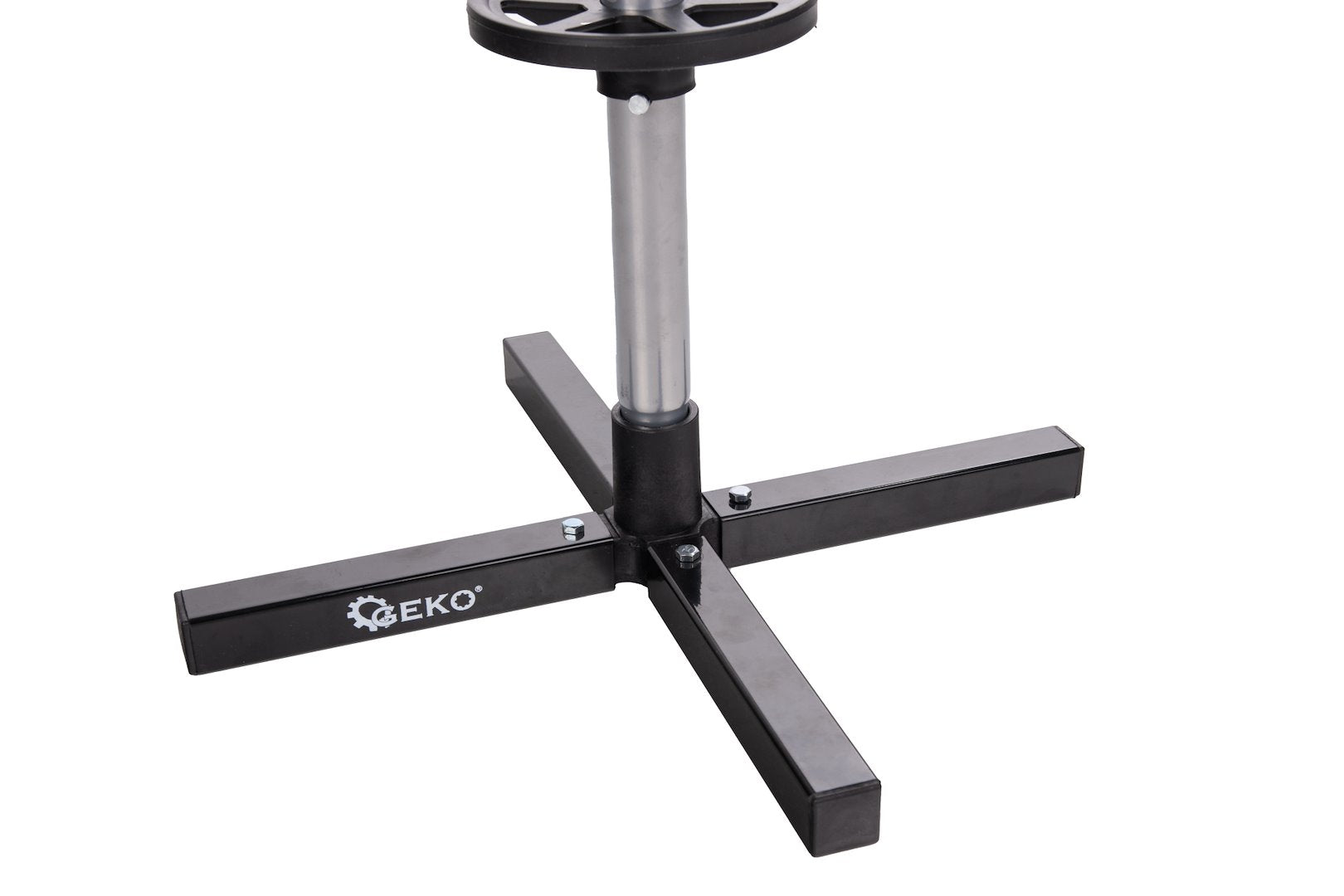 Стойка за съхранение на комплект от 4 автомобилни гуми GEKO