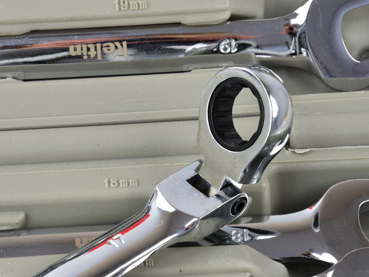 Комплект комбинирани гаечни ключове с тресчотка, шарнирни, 8-19 мм, 12 броя, KELTIN