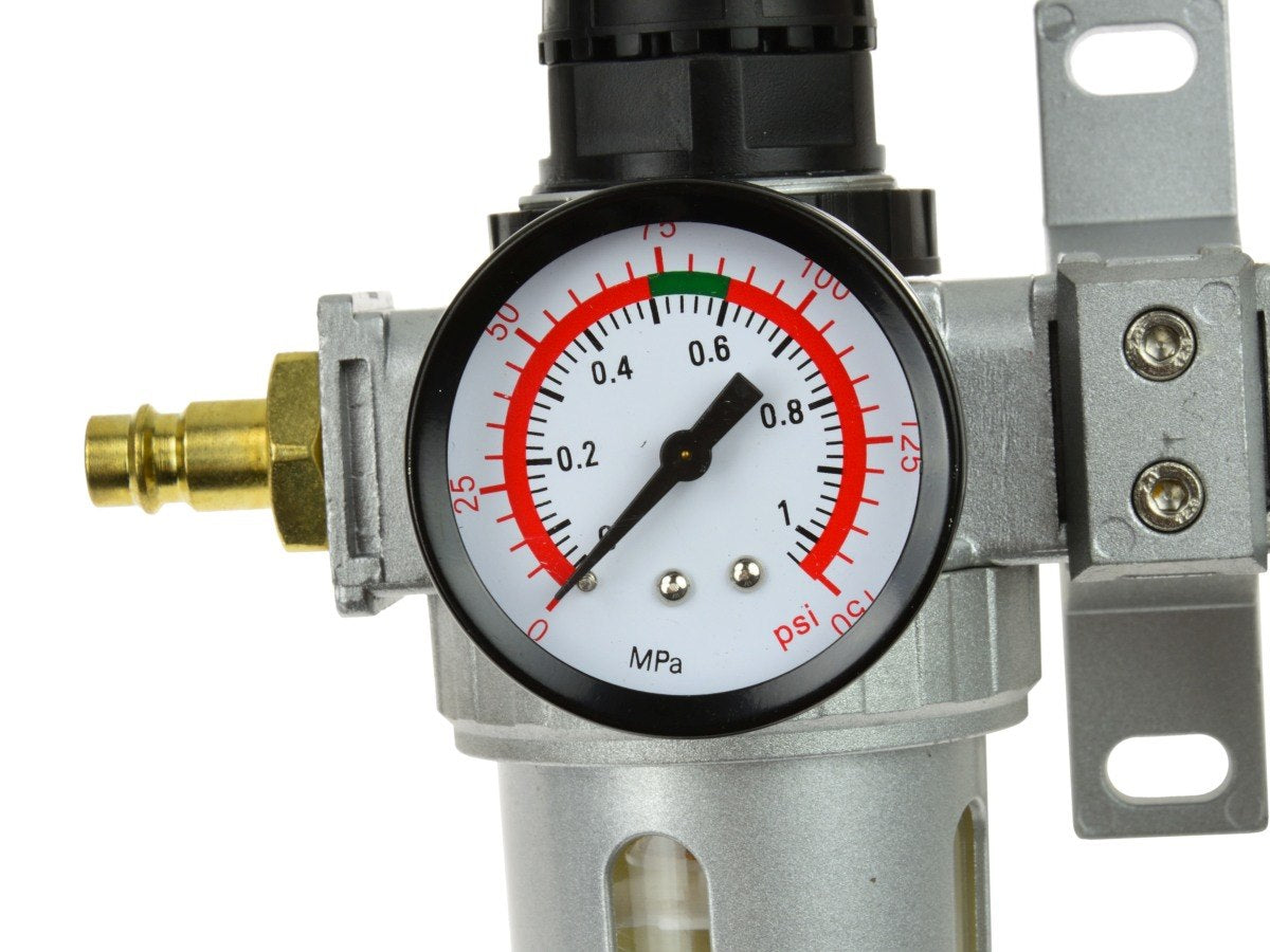 Сепаратор на вода и масло с регулатор на налягането 1/2" - GEKO