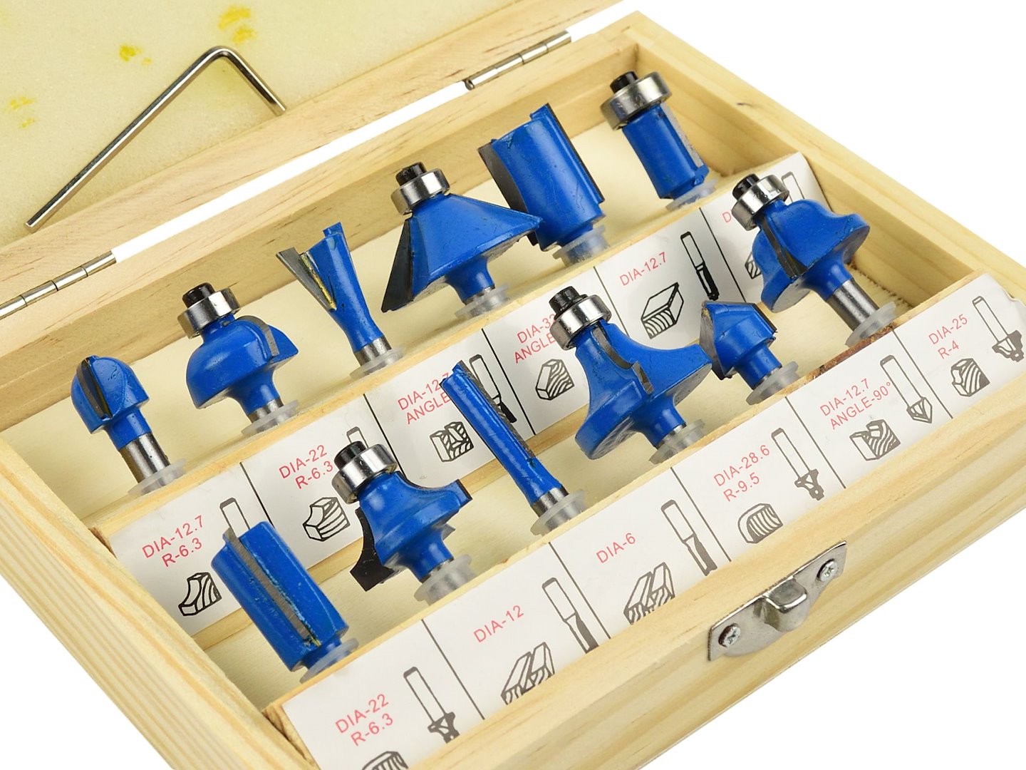 Комплект 12 фрези за дърво с диаметър 6 мм - HSS - GEKO