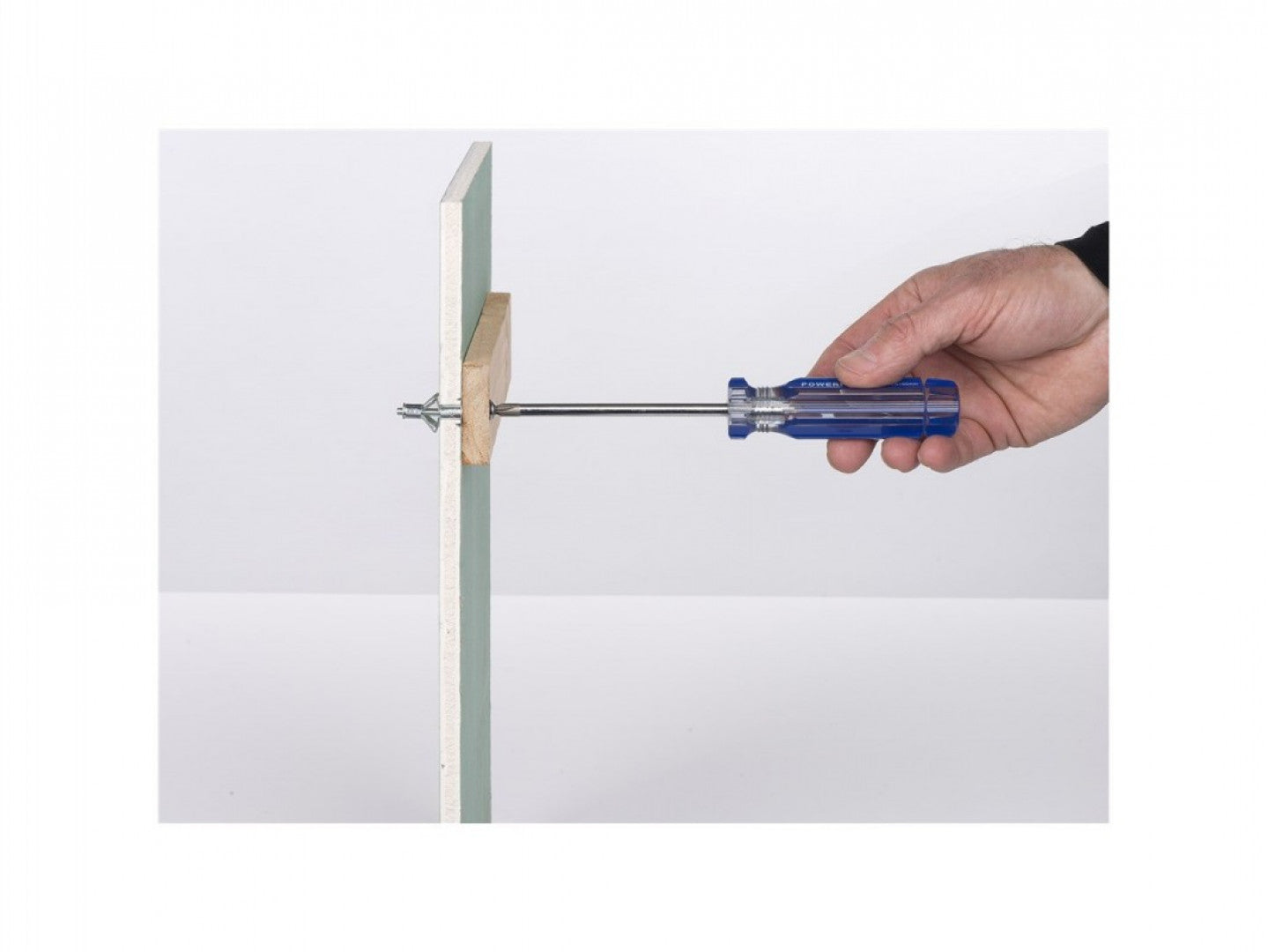 Комплект монтажни клещи и дюбели за гипсокартон