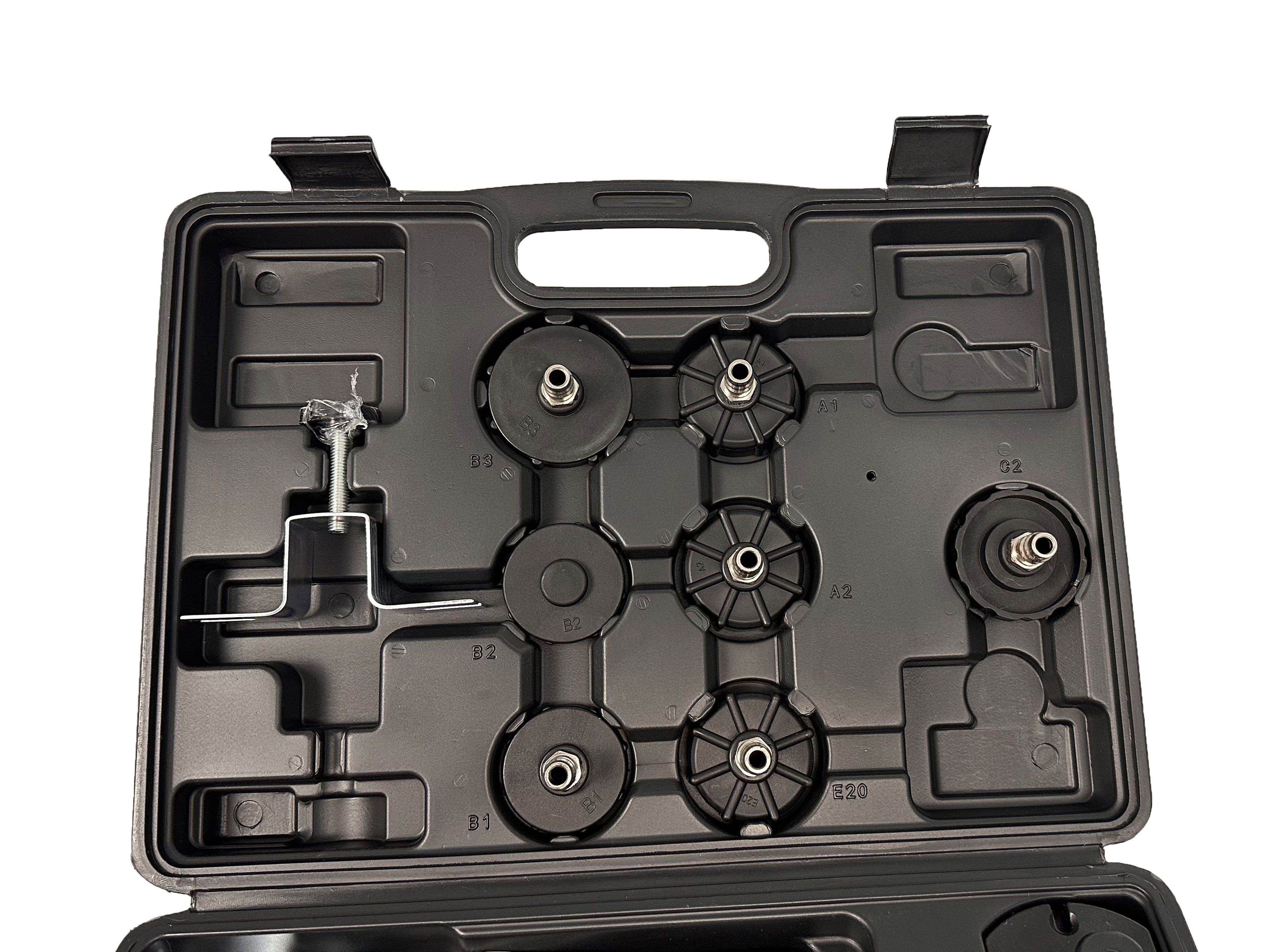 Универсално устройство за обезвъздушаване и смяна на спирачна течност с адаптери GEBO TOOLS