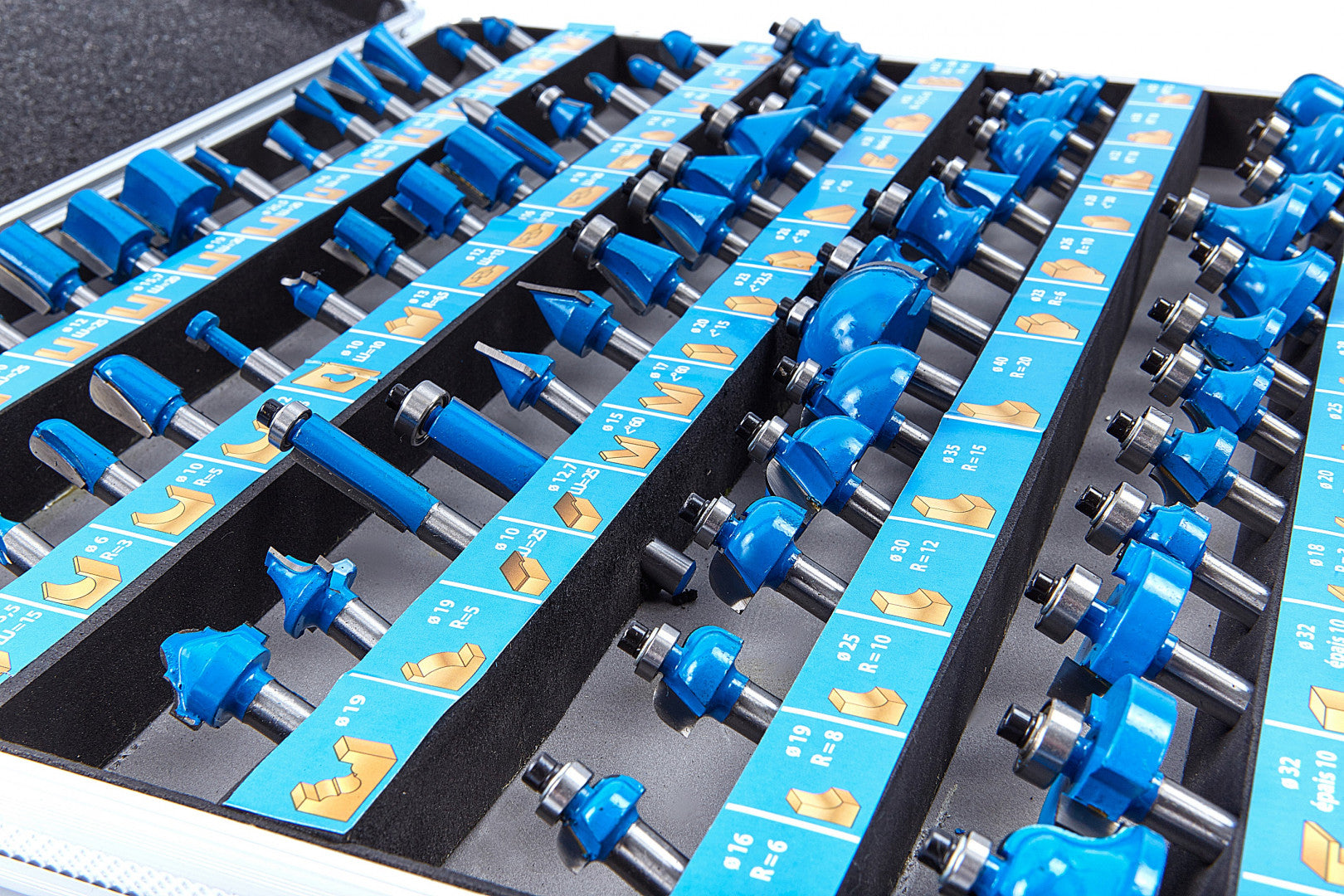 Комплект фрезери за дърво, 66 бр.