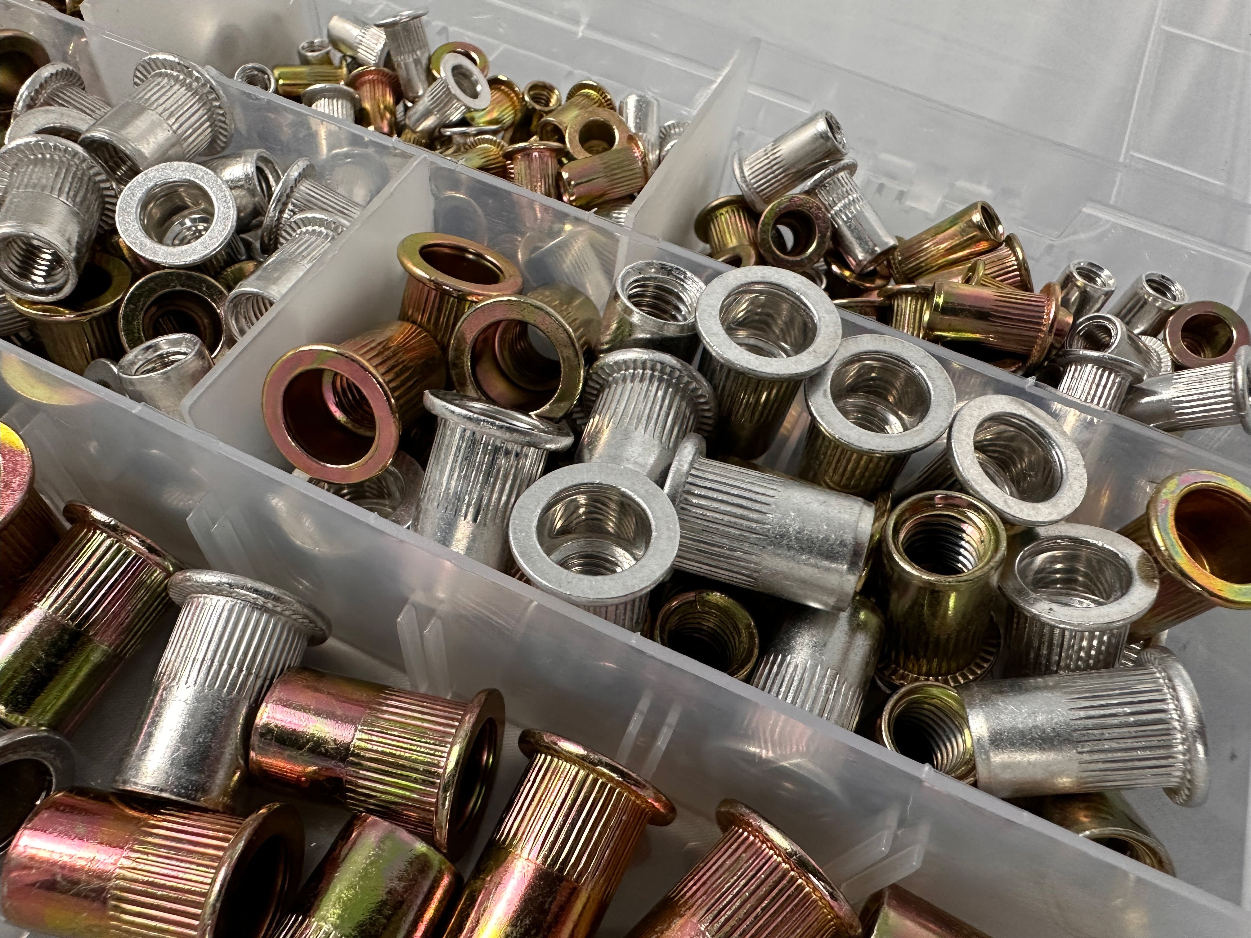 Комплект занитващи гайки М3-М10 300 части GEBO TOOLS