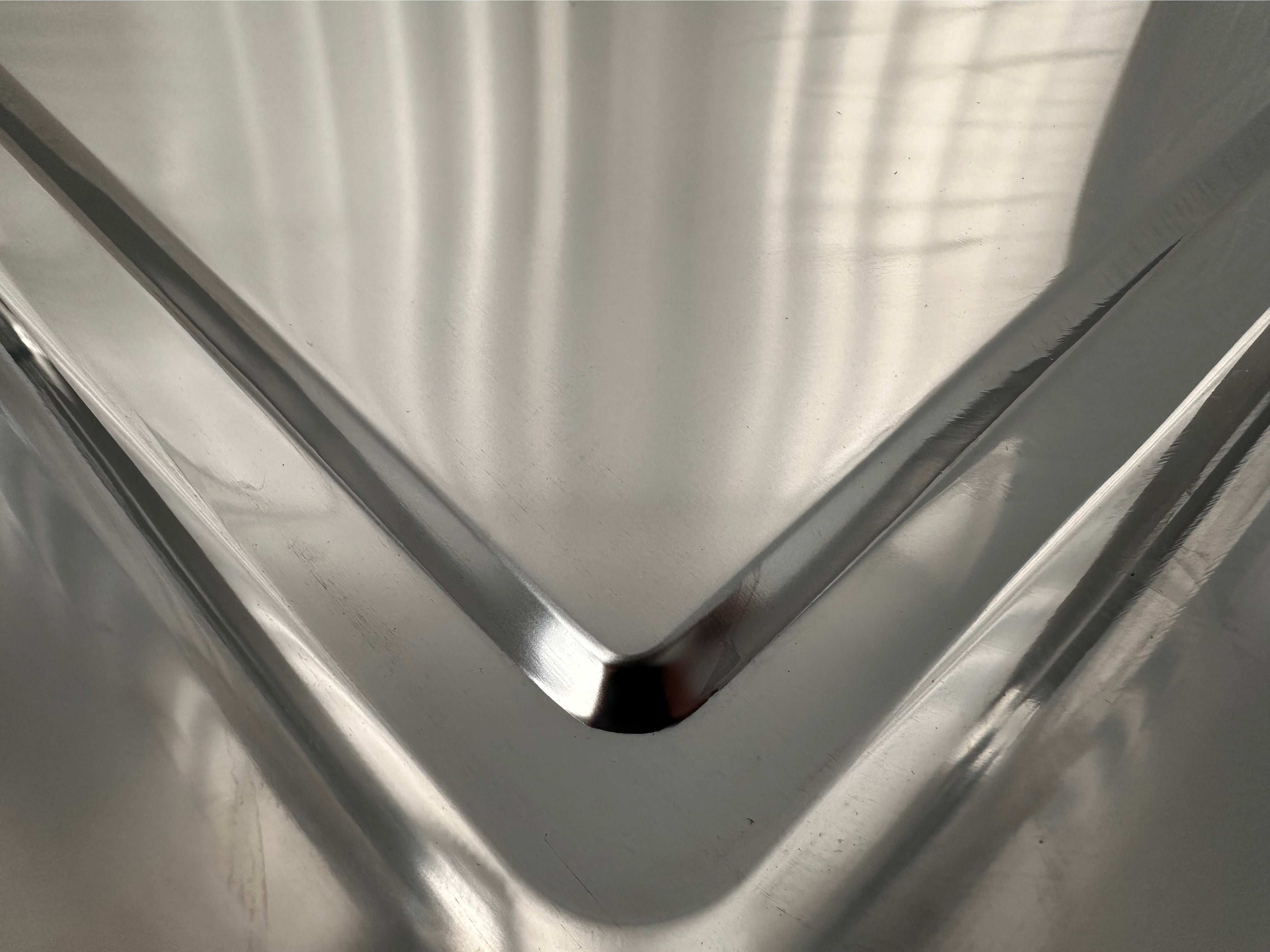 Тава за събиране на масло и други течности 600 x 400 х 80 мм GEBO TOOLS