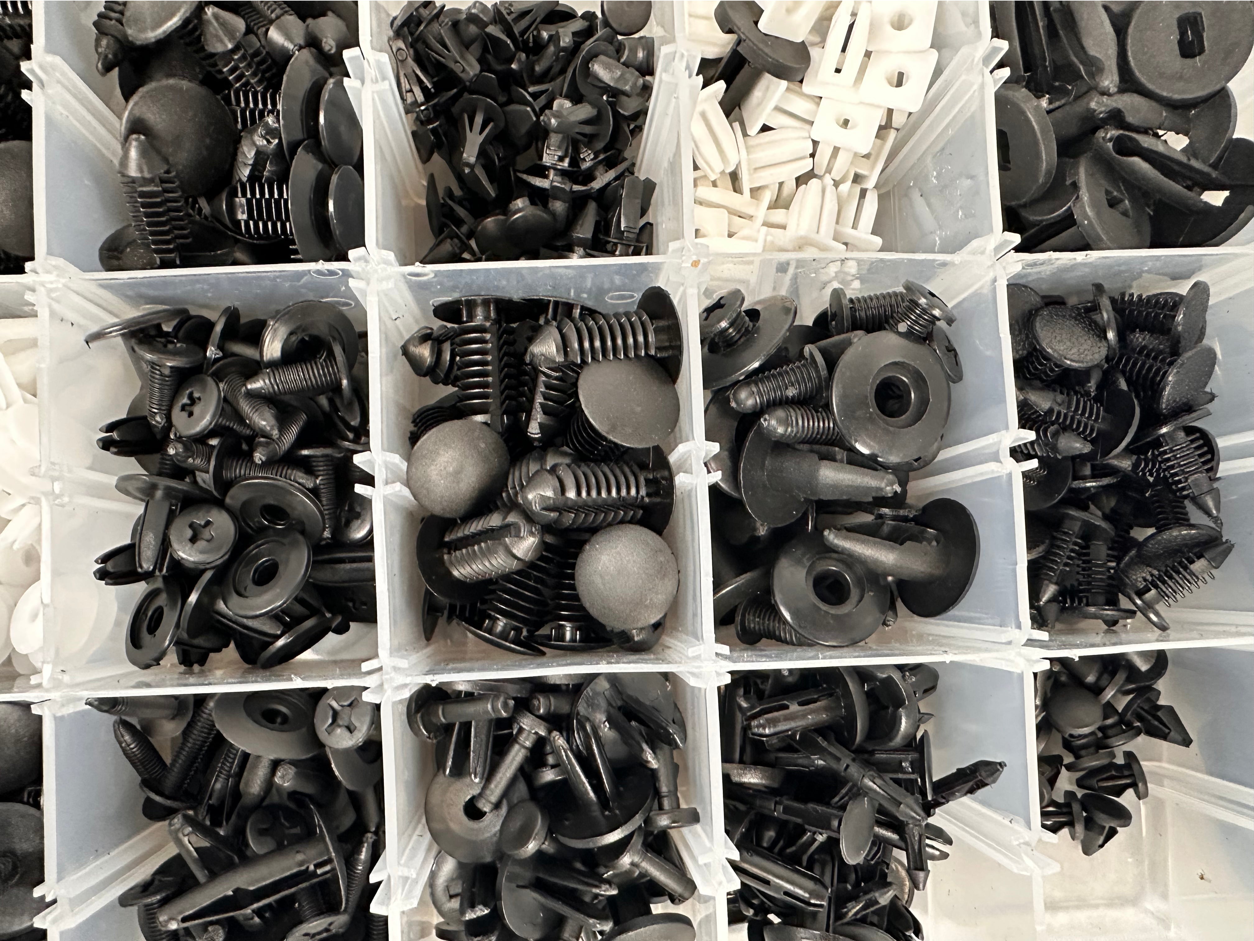 Комплект авто клипсове за кори ford 415 бр. GEBO TOOLS