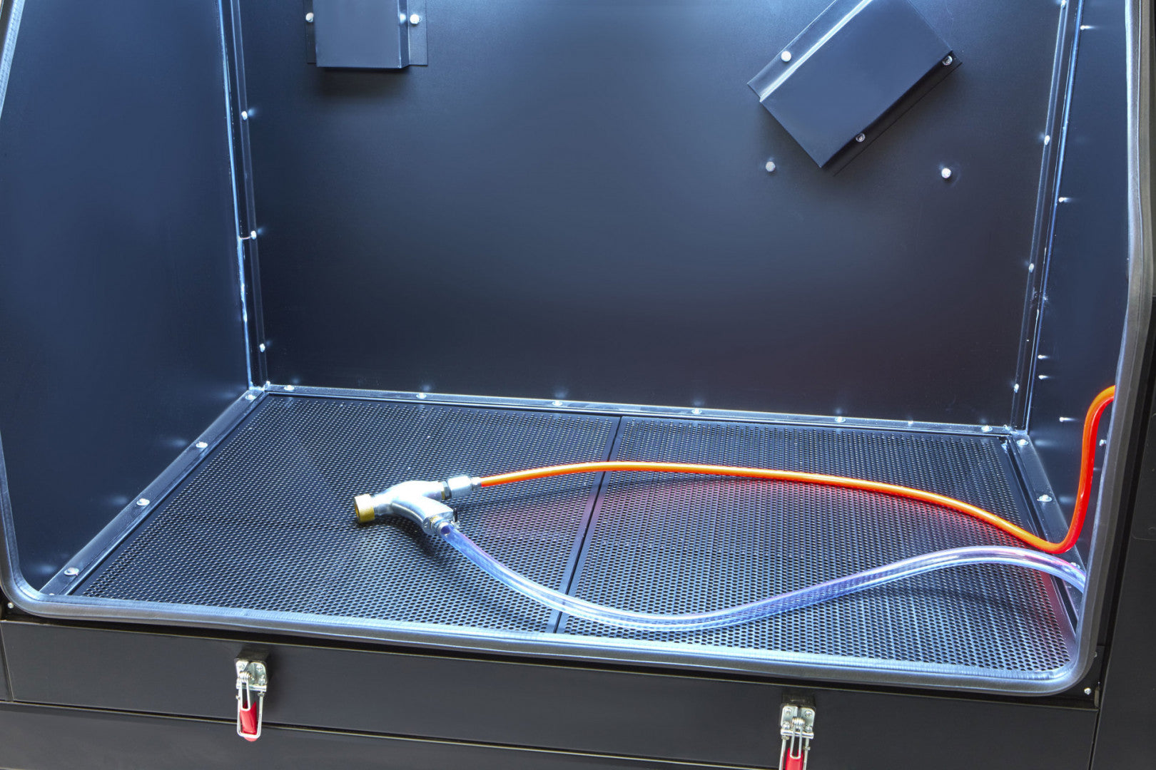 Кабина за пясъкоструене с прахосмукачка SBC 990