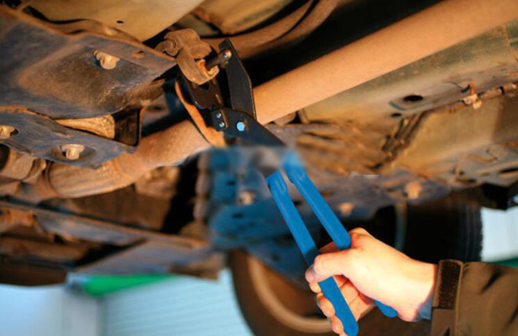 Клещи за изваждане на гумени държачи на ауспуси, 285 мм НВМ