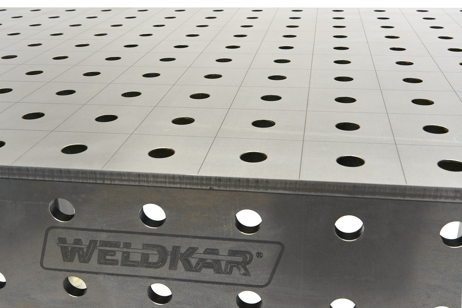 Мобилна работна маса за заварки Ø 28 мм 1500 х 1000 х 15 мм