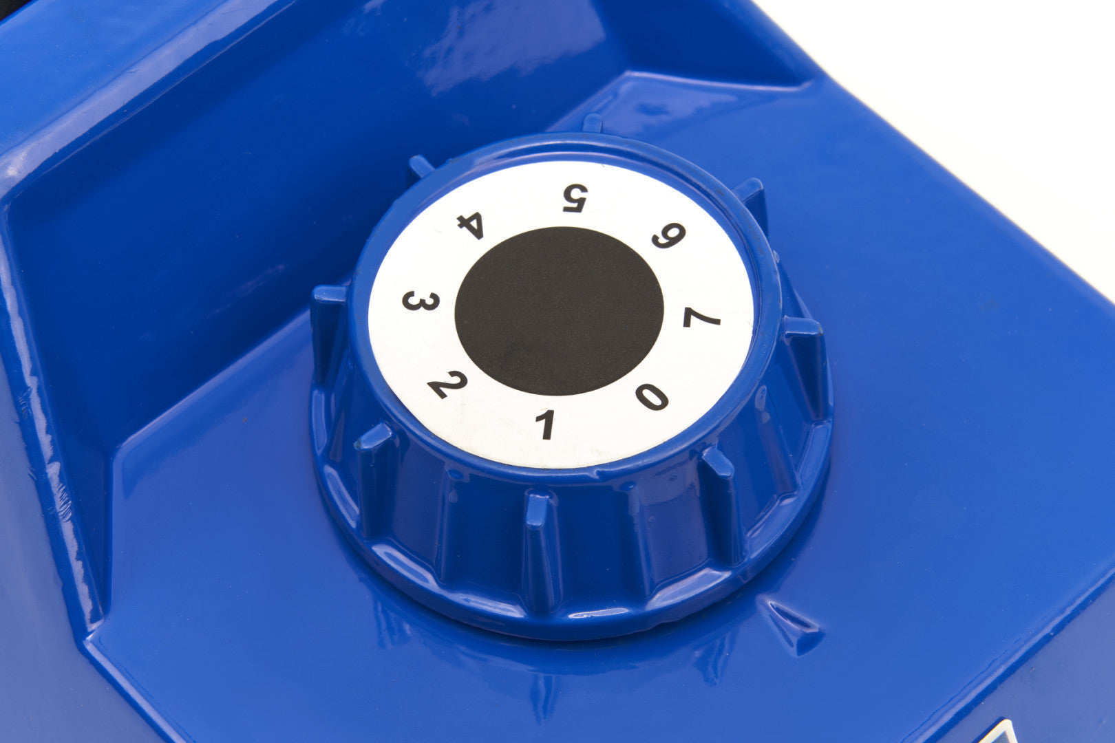 Регулируем обтегач за мокет - 7 позиции - 16 пина HBM