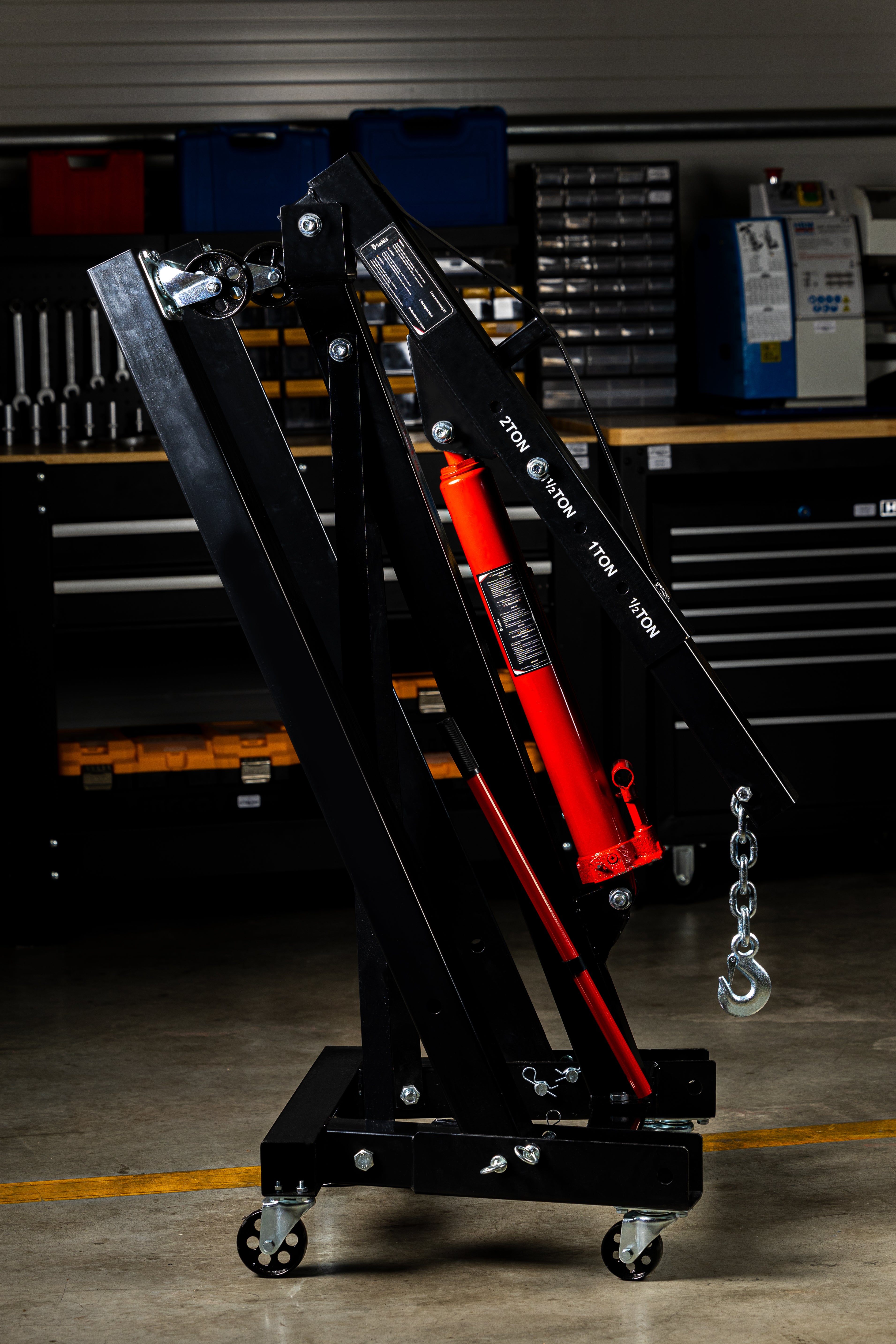 Хидравличен кран за двигатели тип "жираф" 2 т REDATS