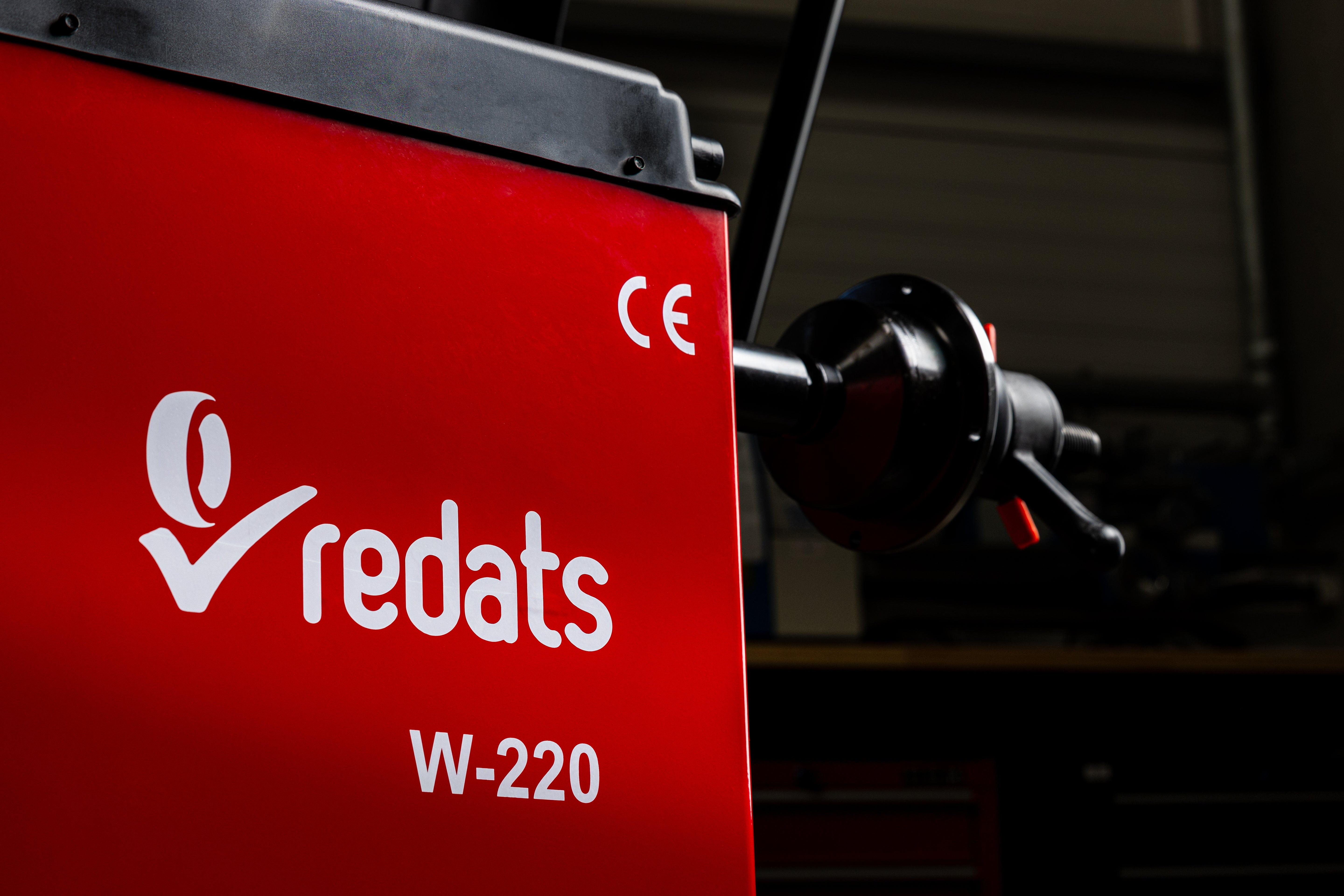 Баланс машина за гуми 24'' 220V