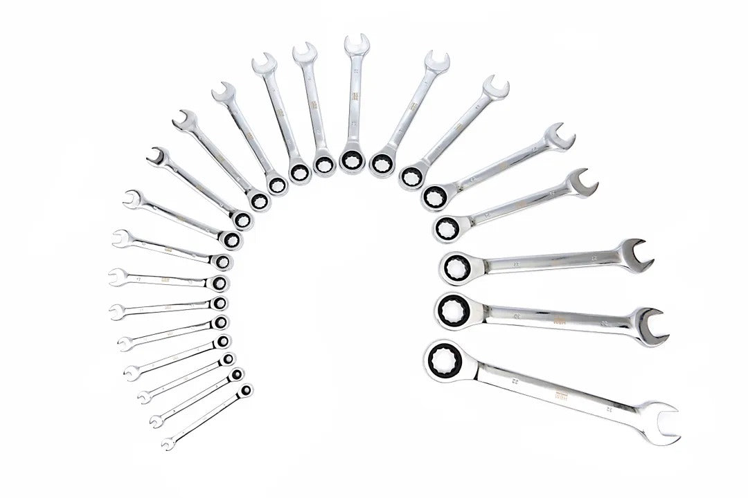 Комплект комбинирани ключове с тресчотка 6-32 мм 22 бр. HBM