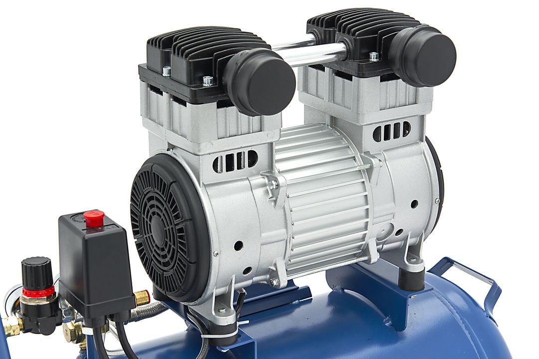 Безшумен компресор, нисък шум, без масло 50 л 1500W
