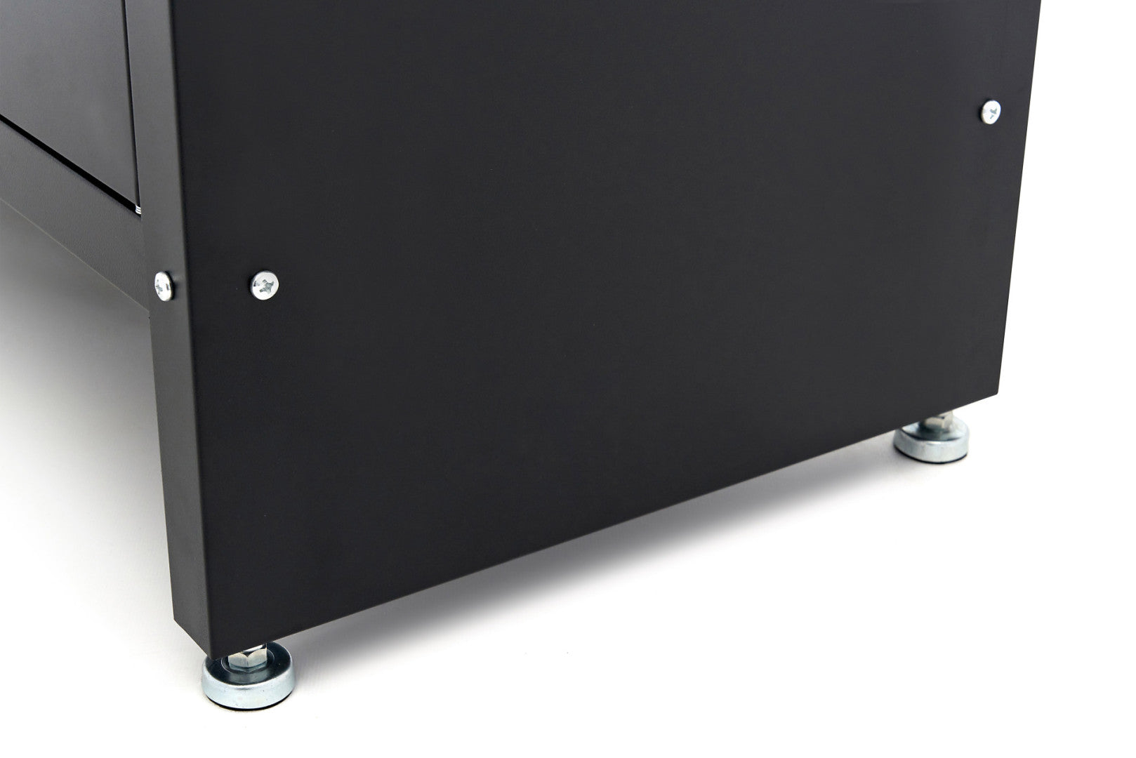 Метална работна маса 120 см с 5 чекмеджета 1 врата и плот от масивно дърво HBM