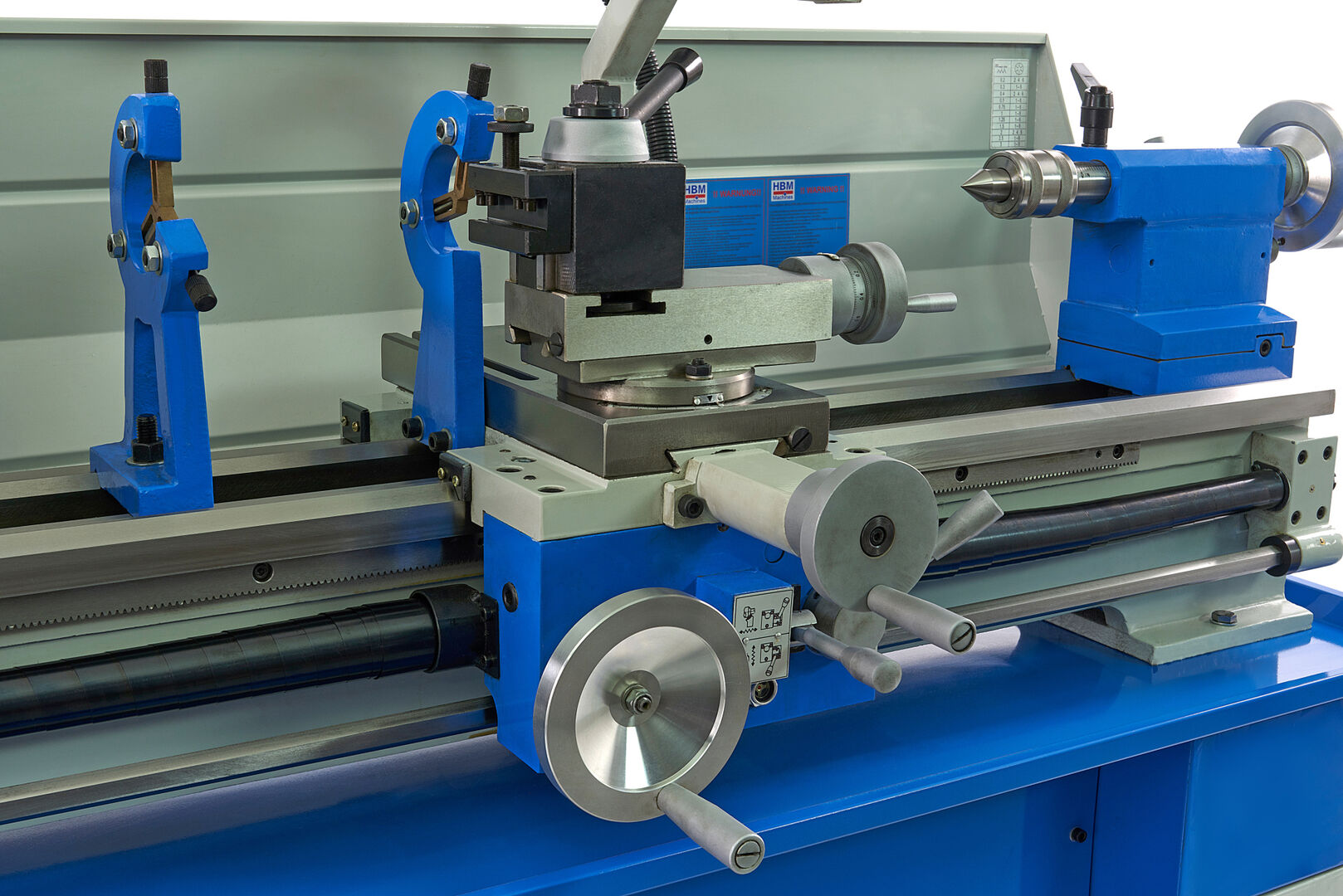 Професионален метален струг HBM 320 х 900