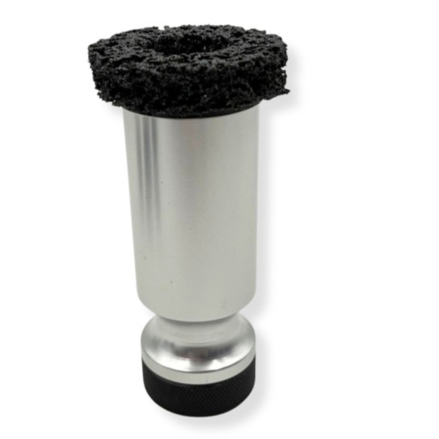 Устройство за почистване на шпилки и главини, съвместимо с ударни гайковерти