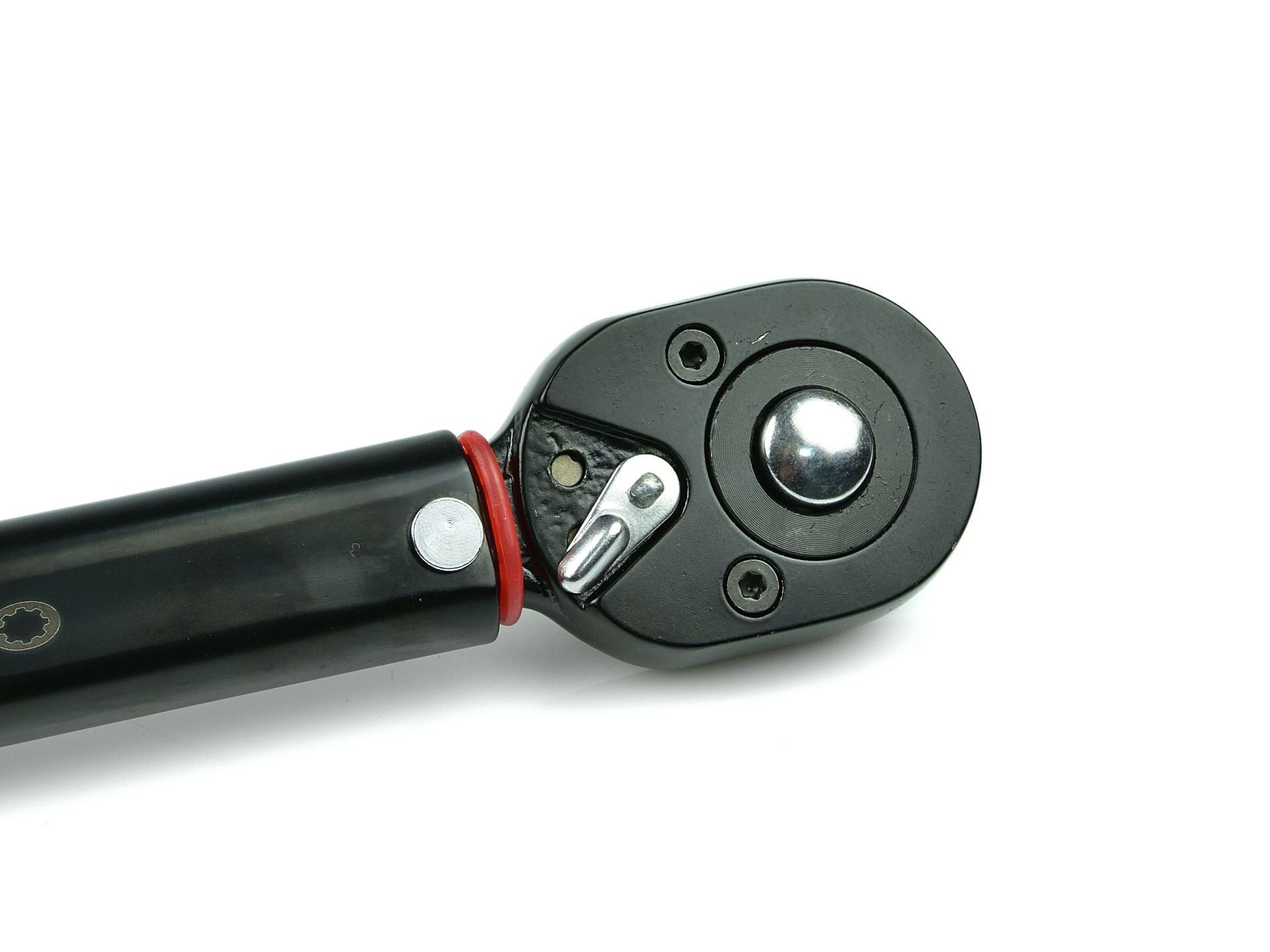 Динамометричен ключ 1/2 28-210NM с тръбен комплект със защита за алуминиеви джанти