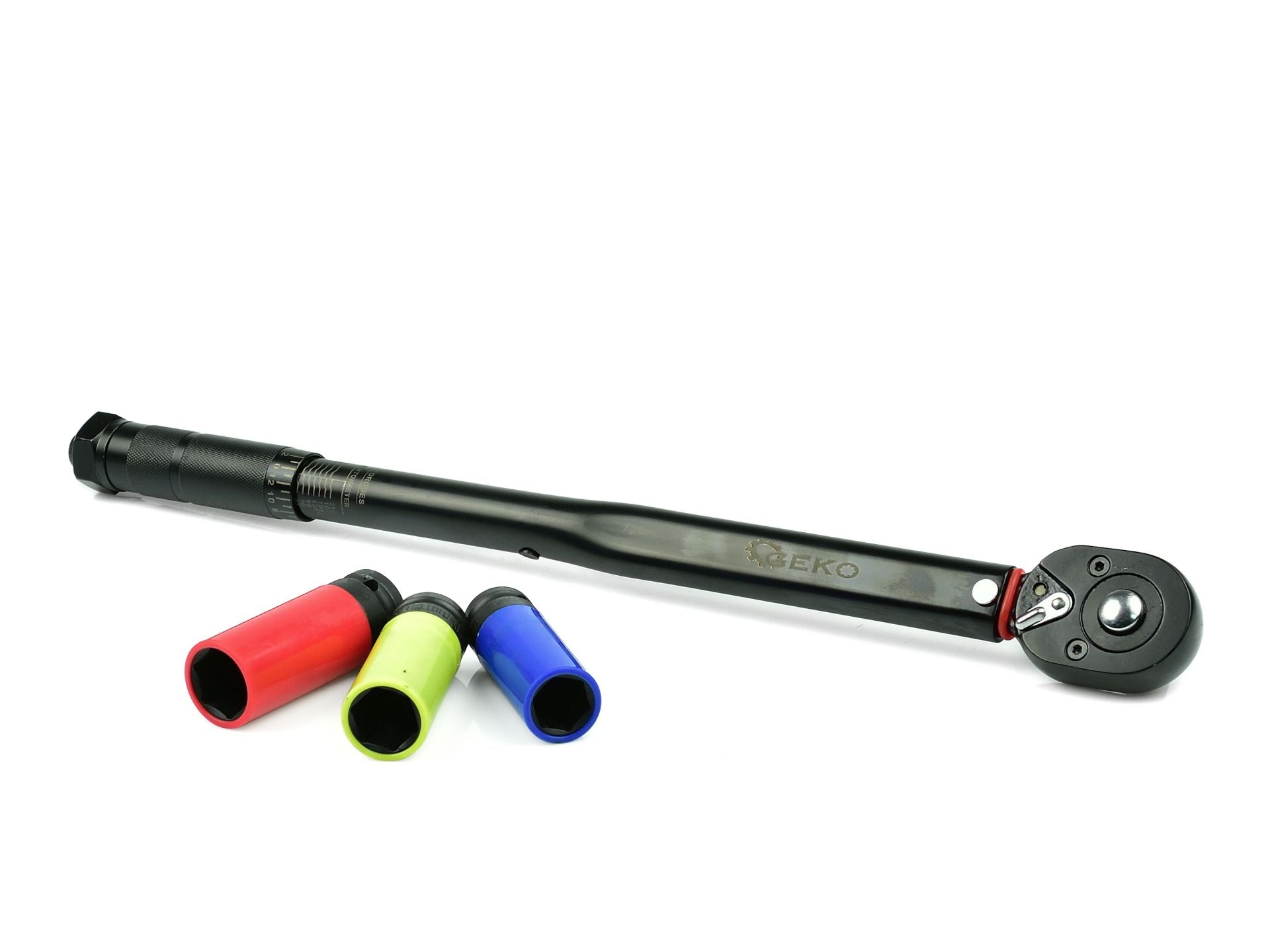 Динамометричен ключ 1/2 28-210NM с тръбен комплект със защита за алуминиеви джанти