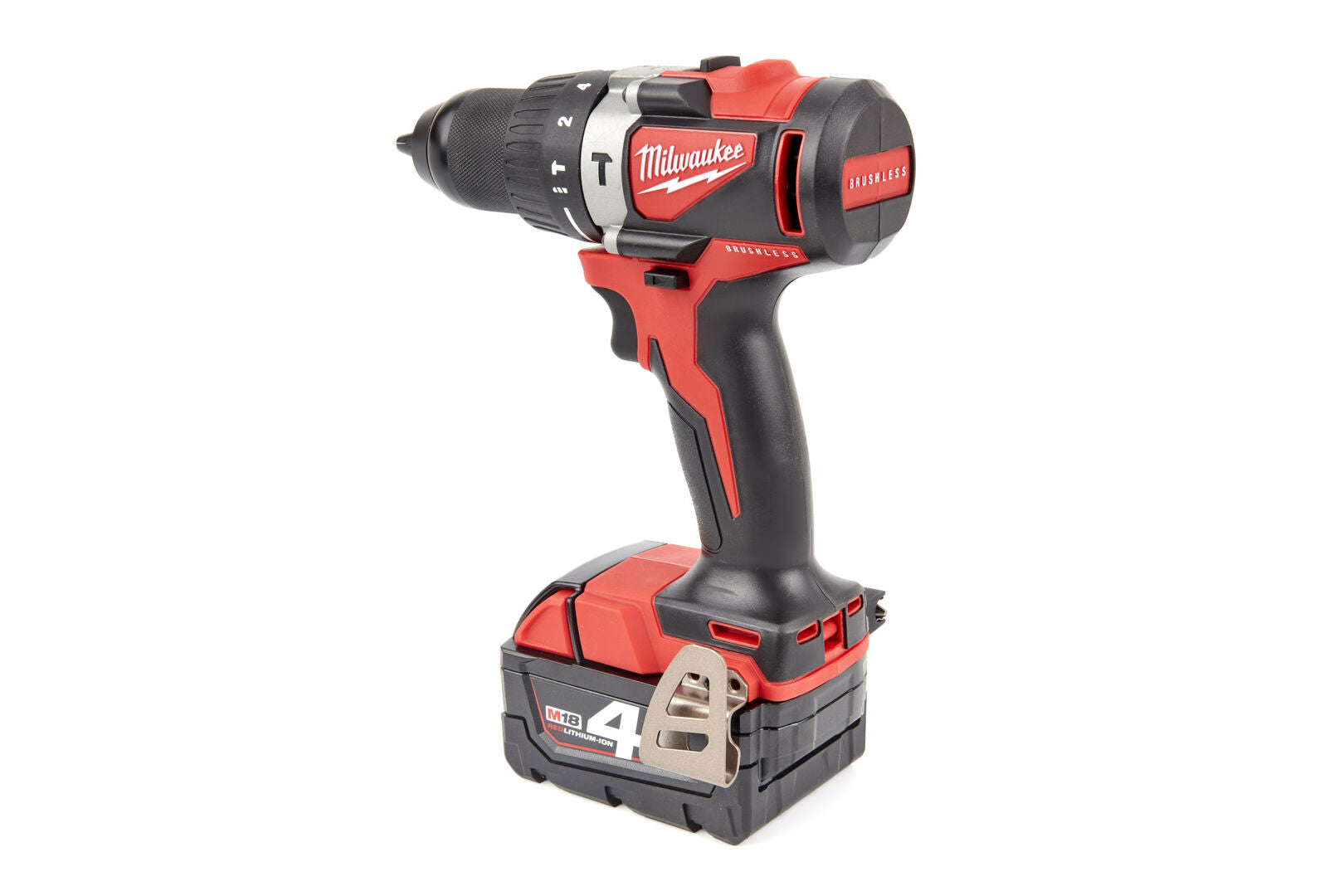 Бормашина/винтоверт с 2 акумулатора, 82NM 18V 4.0AH MILWAUKEE