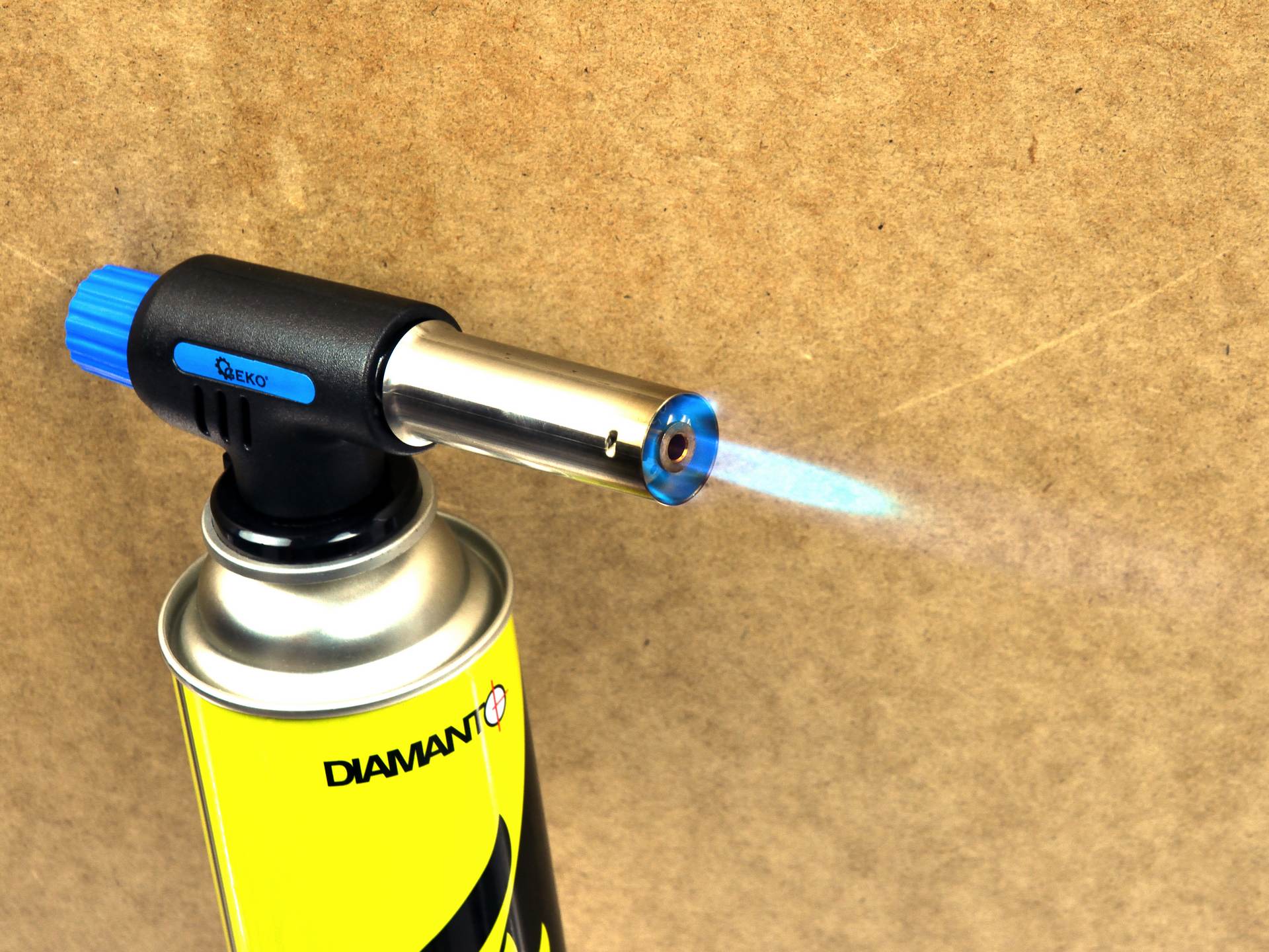 Преносима глава горелка за газови бутилки тип спрей