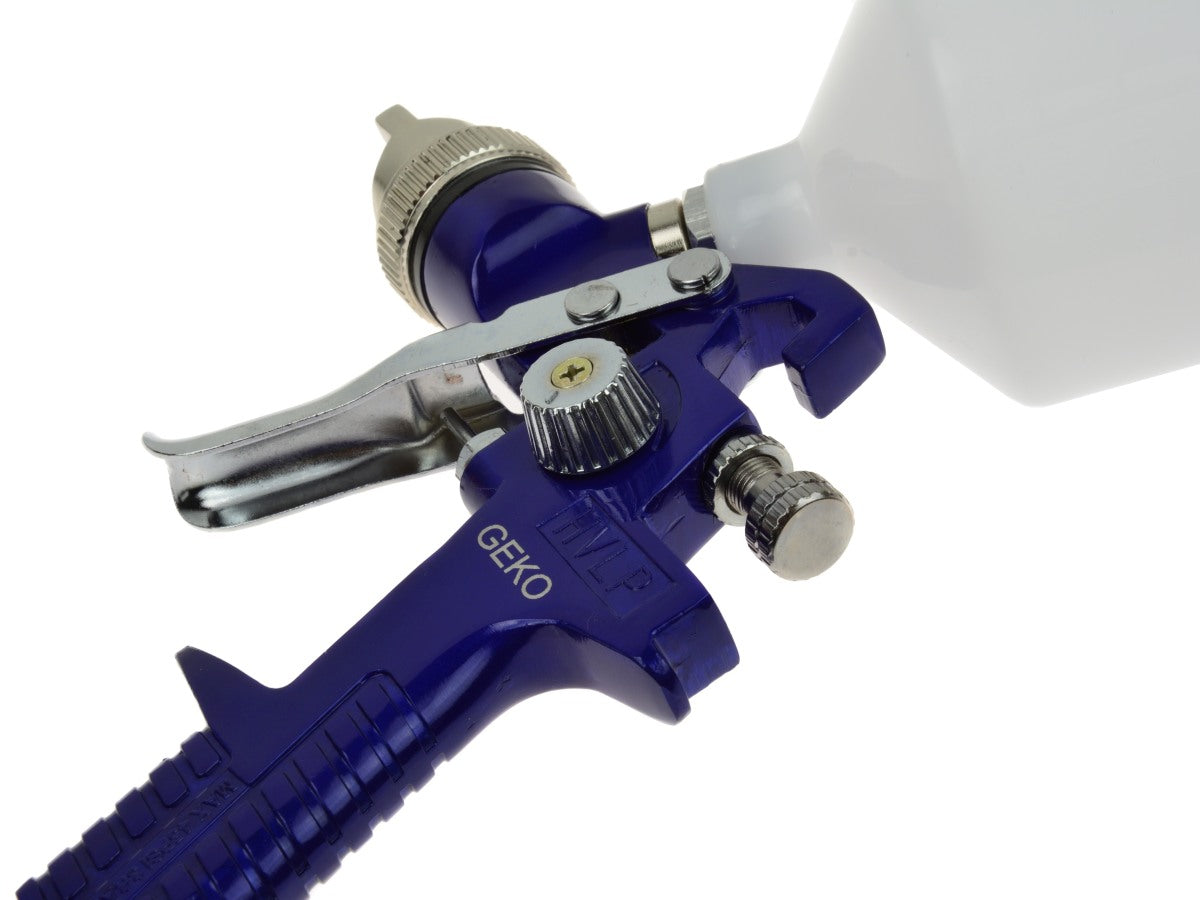 Пистолет за боядисванe 1,4 мм с регулатор на налягане и филтър за вода