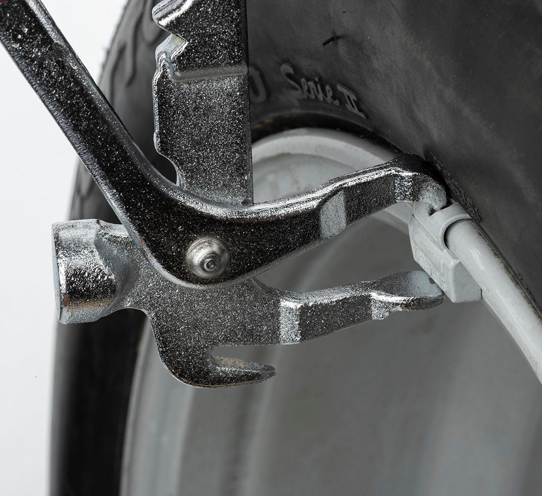 Клещи за балансиращи противотежести