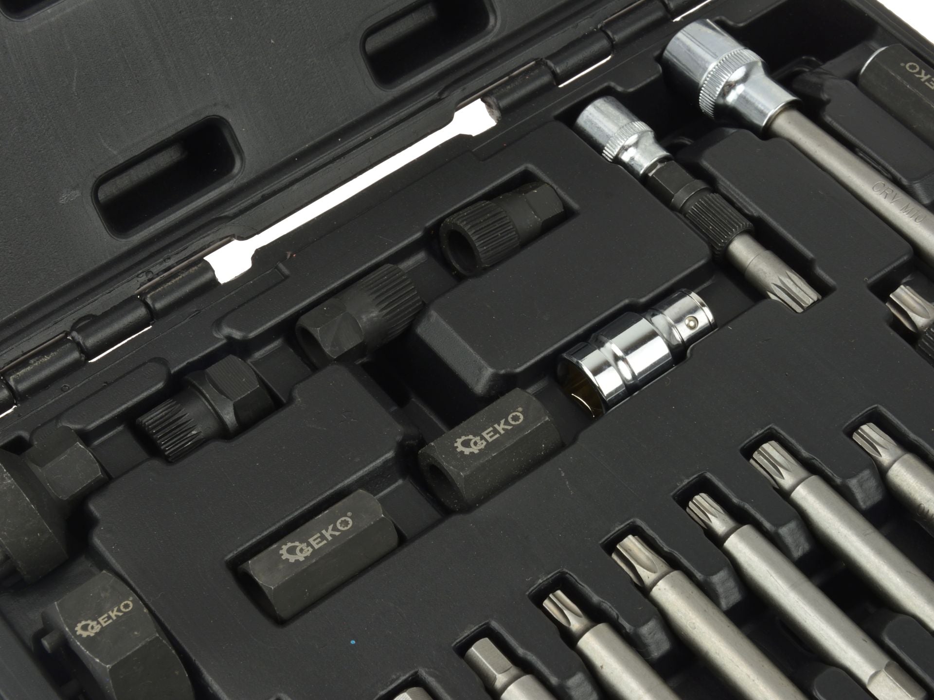 Инструменти за обслужване на алтернатори 24 бр.