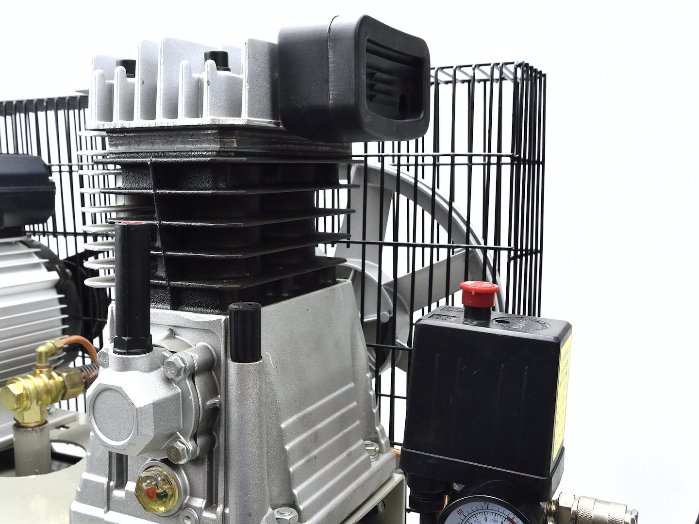 Въздушен компресор 100 л 390 л/мин. 220V GEKO