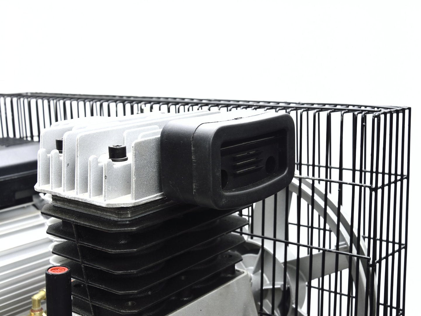 Въздушен компресор 100 л 390 л/мин. 220V GEKO