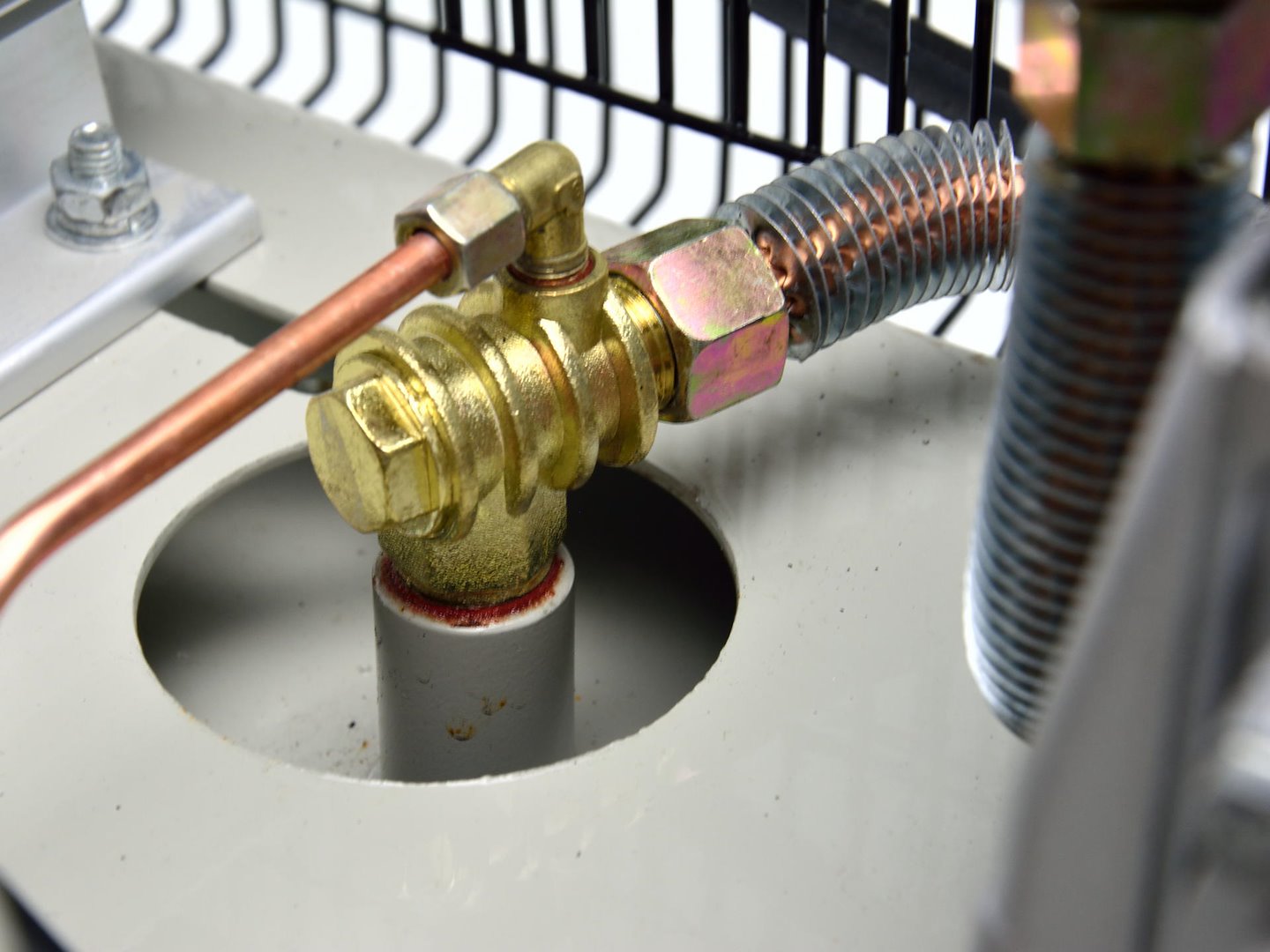 Вертикален въздушен компресор 100 л 390 л/мин. 220V GEKO