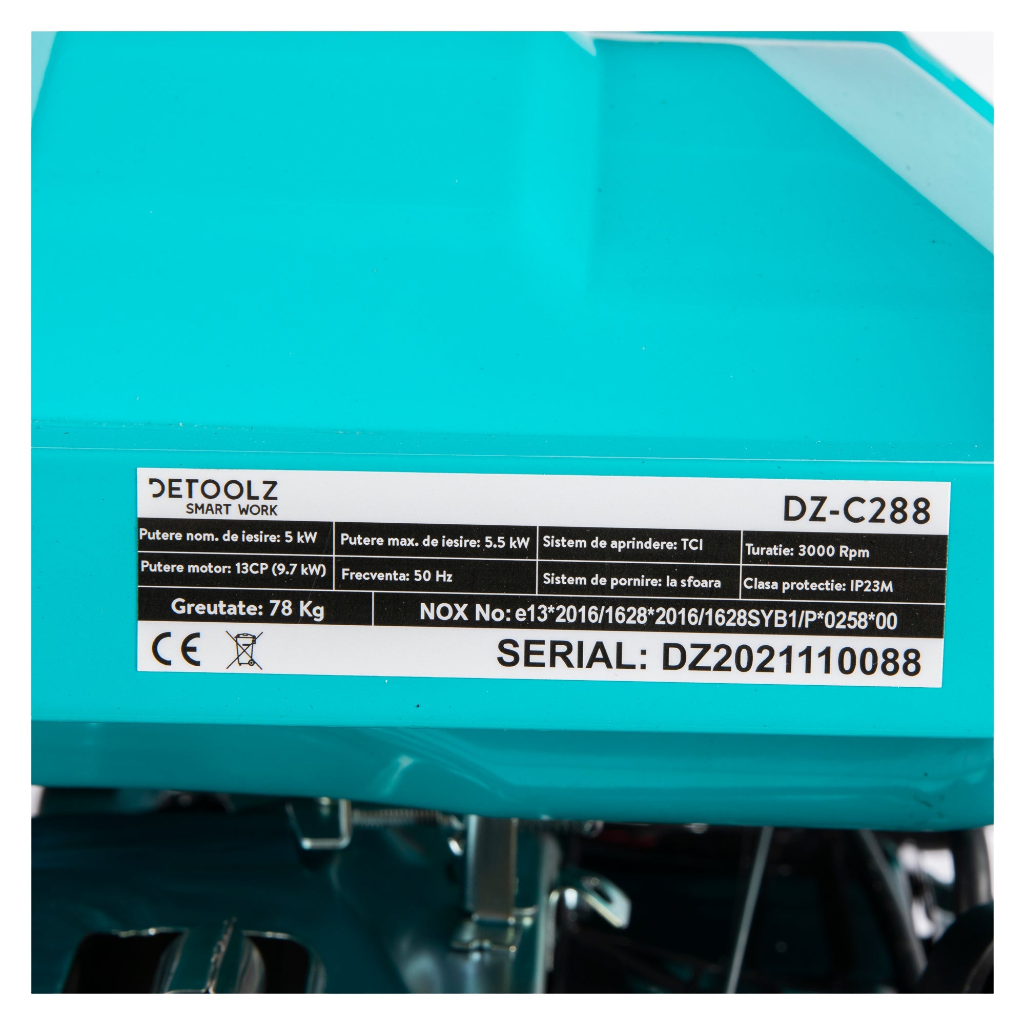 Електрически генератор 5.5KW с бензинов двигател 13CP
