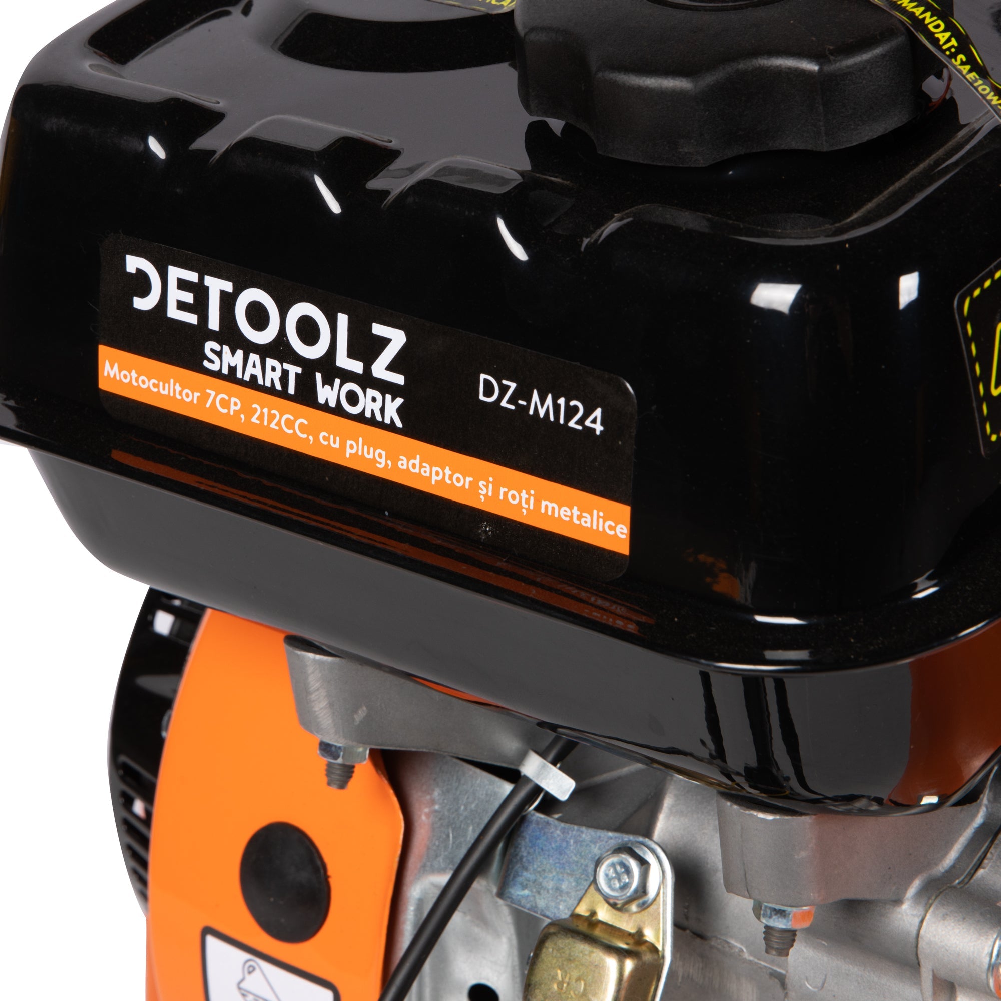 Бензинов култиватор 7CP 212CC 3 скорости с плуг, адаптер и метални колела DETOOLZ